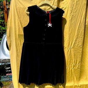 Hell Bunny 2X pleated dress